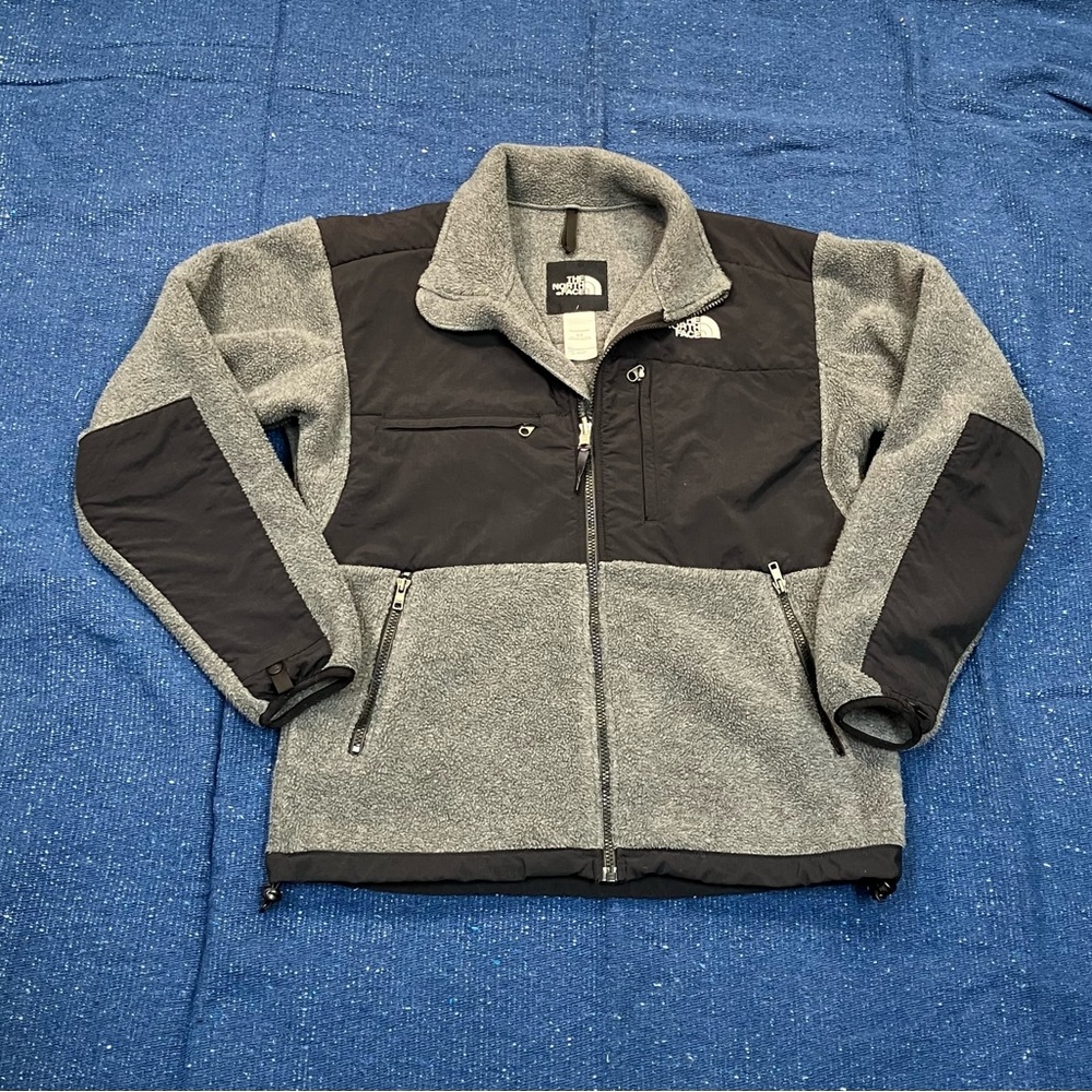 Men’s North Face Gray Fleece Jacket Size Small